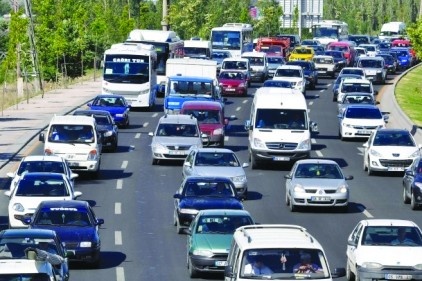 Trafikte her 4 araçtan birisi sigortasız ve muayenesiz
