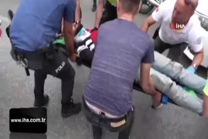 Trafikte sohbet ve kaza anı kamerada