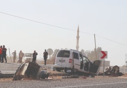 Traktörün ikiye bölündüğü feci kazada 1 kişi öldü, 3 kişi yaralandı