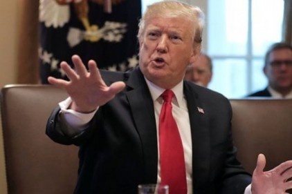 Trump, yüzde 10&#8217;luk gümrük vergisi oranının bu hafta yüzde 25&#8217;e çıkarılacağını açıkladı