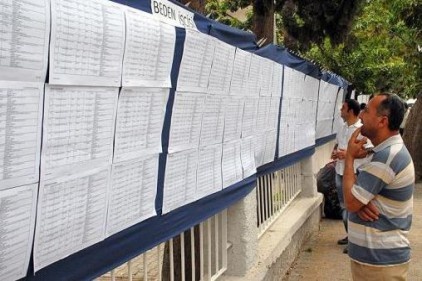 TÜİK: İşsizlik Nisan&#8217;da yüzde 9,3 oldu 