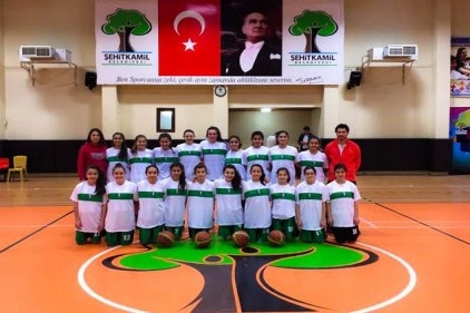 Tüm maçlarda rakiplerine karşı farklı galibiyet elde etti