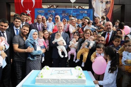 Tüp bebek merkezi 1 yaşında 