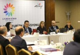Turizm, artık şehir, ülke ve dünya ekonomilerini ilgilendiren bir mesele