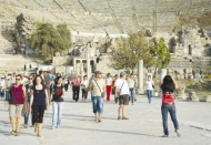 Turizm geliri arttı