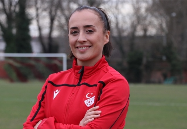 Türk futbolunda hedef 2023'te Süper Lig'de kadın hakem