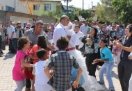 Türk genci gönlünü çadır kentteki Suriyeli'ye kaptırdı