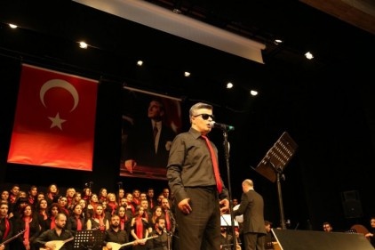 “Türk Halk Müziği Topluluğu Kurtuluş Destanı Konseri” düzenlendi