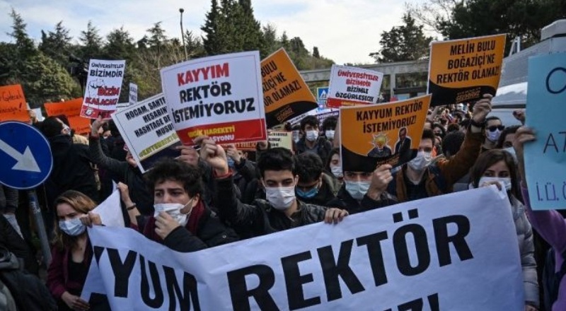 Türk halkının yüzde 73'ü 'Rektörü öğretim elemanları seçsin' dedi