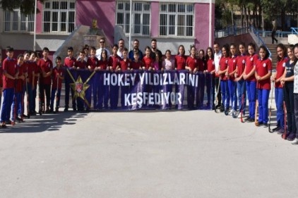 Türk Hokeyi Yıldızlarını Keşfediyor