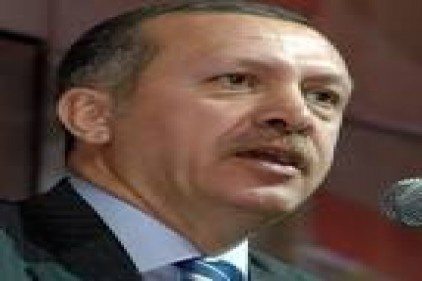 Türk hükümetini bağımsız medyayı kısıtlayıcı adımlar atmakla suçluyor