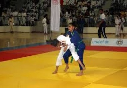 Türk ile Suriyeli çocuklar judo turnuvasında buluştu