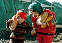 Türk-İş: Dört kişilik ailenin açlık sınırı 878 TL, yoksulluk sınırı 2 bin 861 TL