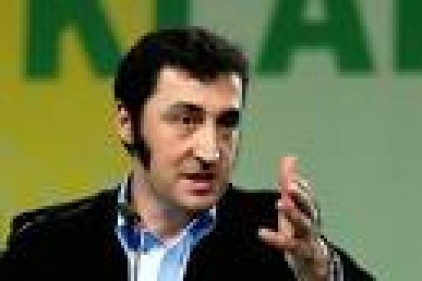 Türk kökenli Alman politikacı Özdemir: