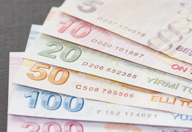 Türk Lirası, en çok değer kaybeden gelişmiş ülke para birimi oldu