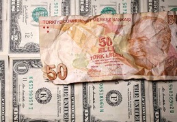 Türk Lirası erimeye devam ediyor