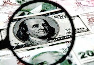 Türk Lirası yılın ilk yarısında dolar karşısında yüzde 26 değer kaybetti