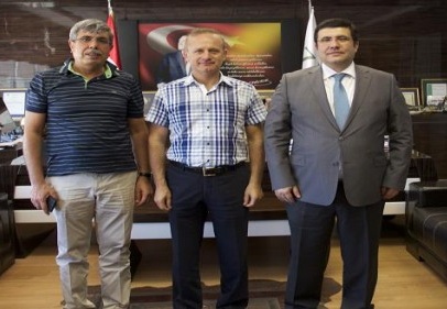 Türk Loydu Vakfı Başkanı Zorlu Zirve’deydi