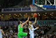 Türk Telekom Spor Kulübü, Dinamo Sassari’yi 64-56 yenerek, turnuvada 2’de 2 yaptı