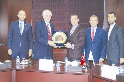 Türk ve Amerikan iş adamları birlikte bölgenin kalkınmasına destek sunalım&#8221;