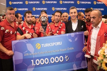 Turkcell&#8217;den Ampute Futbol Milli Takımı&#8217;na 1 Milyon TL ödül 