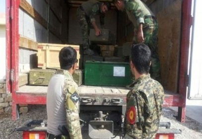 Türkiye, ABD'nin baskılarına boyun eğdi ve topraklarını Kobani'ye geçmek isteyenlere açtı