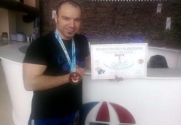 Türkiye Bilek Güreşi Şampiyonasında birinci oldu