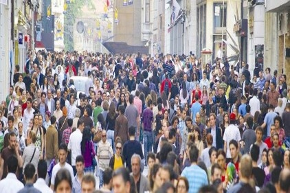 Türkiye gençleri dünyadaki akranlarını 1 yıl geriden izliyor