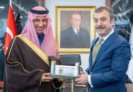 Türkiye Merkez Bankası'na 5 milyar dolar yatırdık