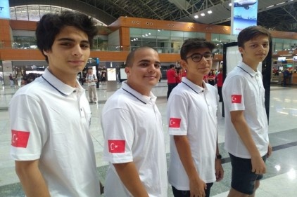 Türkiye Milli Coğrafya Takımı poster sunumunda ikinci oldu