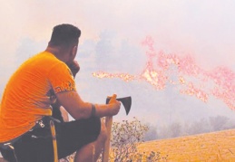 Türkiye, 'yangın' konusunda AB'den yardım istedi, 'uçak' tartışmaları sürüyor