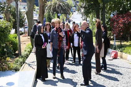 Türkiye yaşlı bakımında dünya standartlarında