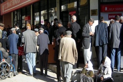 Türkiye&#8217;de 10 emekliden 8&#8217;i erkek