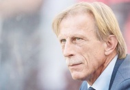 Türkiye'de bir yıl teknik direktörlük yapmak, 7 yıla bedel