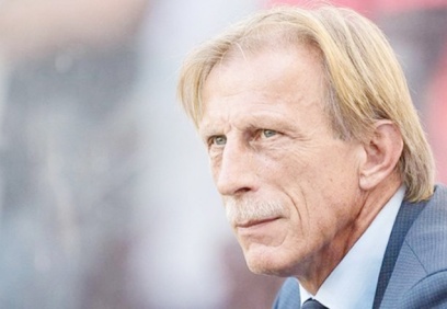 Türkiye'de bir yıl teknik direktörlük yapmak, 7 yıla bedel