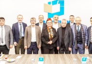 "Türkiye'de ilk kez sorunlarının çözümü için gazetelerin biraraya geldiğine şahit oluyorum”