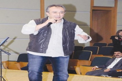 Türkiye&#8217;de kadınlar erkeklerden daha yürekli ve delikanlıdır