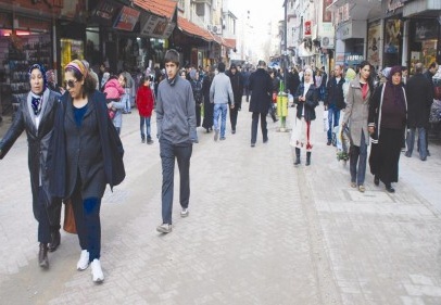 Türkiye'de nüfus artış hızı giderek azalıyor