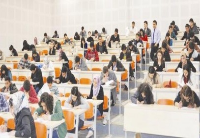 Türkiye'de, öğrenci başına düşen aylık burs miktarı 418 TL