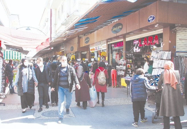 Türkiye’de salgın yine kontrolden çıkıyor