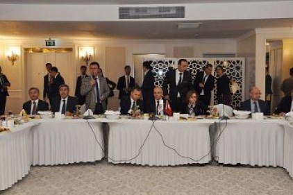 Türkiye&#8217;de yargı ve eğitimde mutlaka reform yapılmalıdır