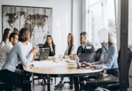 Türkiye’deki girişimci şirketlerinde en yüksek maaşı yazılımcılar alıyor