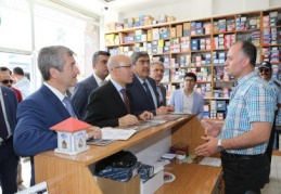 "Türkiye’deki siyasi istikrar sayesinde sorunları aşıyoruz "