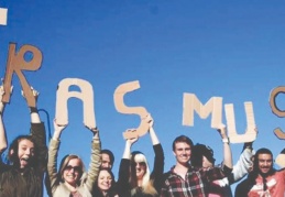 Türkiye'den Avrupa'ya giden öğrencilerin Erasmus hibelerine ekonomi ayarı; dönemlik değil en fazla 2,5 aylık hibe ödenecek