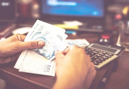 Türkiye'nin en borçlu belediyesi ama AKP'li belediyelere 'borç' vermiş