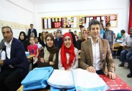 Türkiye'nin müfredatına uyum sağlayamayan Suriyeli öğrenciler için Türkçe kursları açıldı
