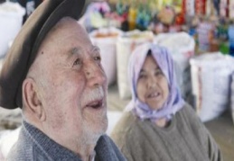 Türkiye’nin yaşlıları oturuyor