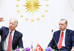 Türkiye'ye ekonomisini çökertmeden baskı uygulanacak