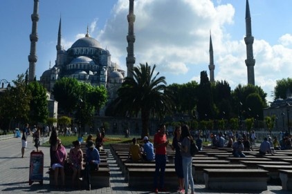 Türkiye&#8217;ye en çok Almanlar geliyor