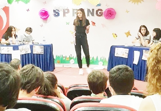 Turnuvayı, "Okuma alışkanlığı ailede kazanılır" tezini savunan ekip kazandı